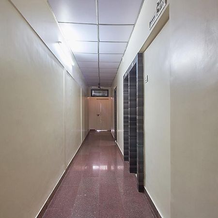 Plaza Guest House Мумбаи Экстерьер фото